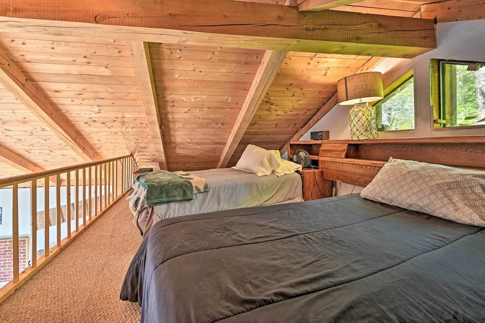 Remote Cabin w/ Fire Pit: 3 Miles to Stowe Mtn!