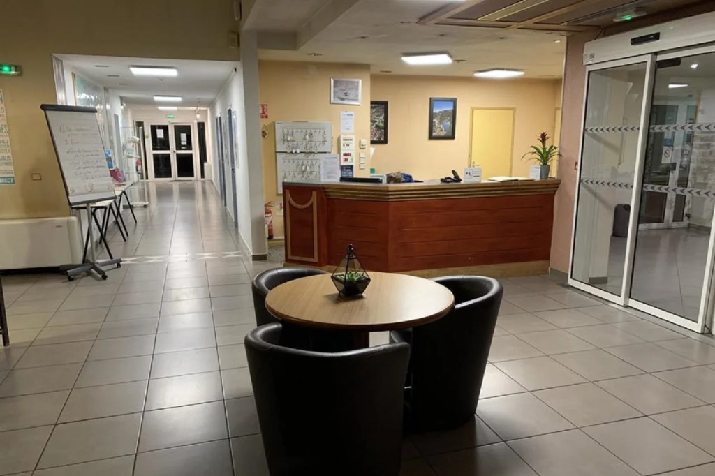 Greet Hôtel Castres Saix