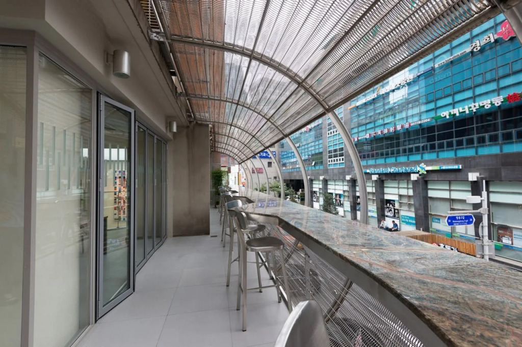 Metro Hotel Myeongdong
