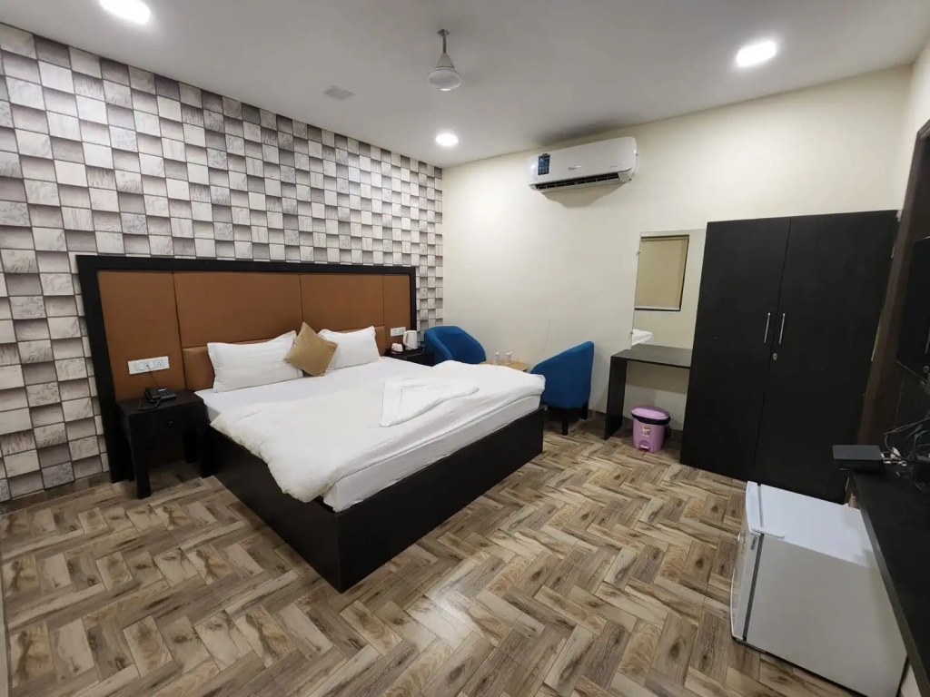 Hotel Mandakini Royale