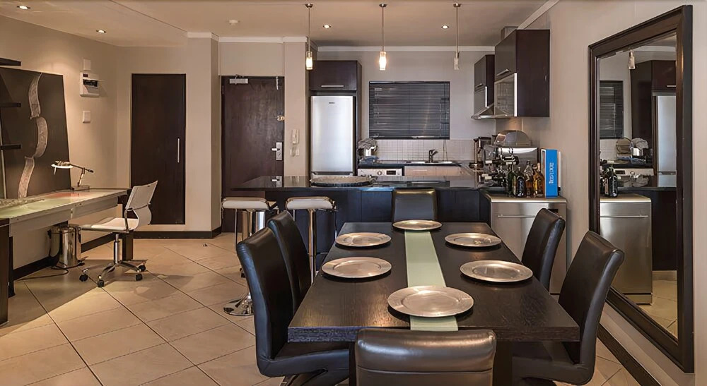 605 The Icon Building