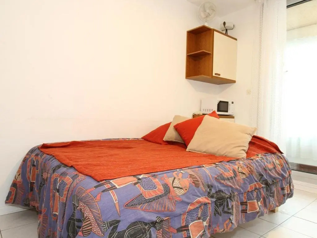 Appartement Balaruc-les-Bains, 1 pièce, 2 personnes - FR-1-553-112