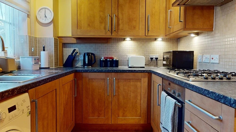 Impeccable 4-bed House in London