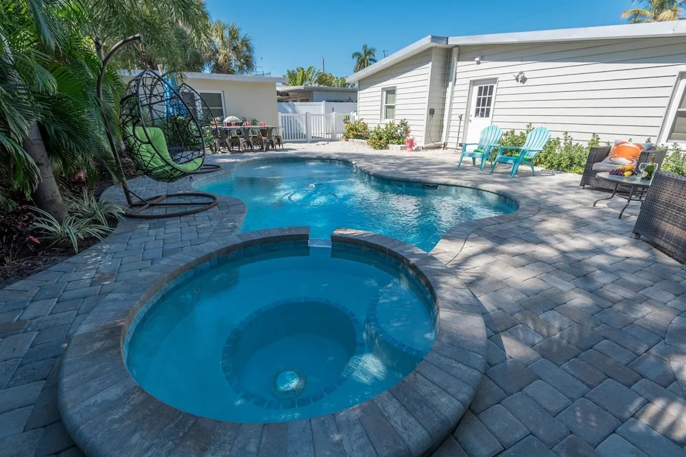 Beach Hideaway Apartment 3