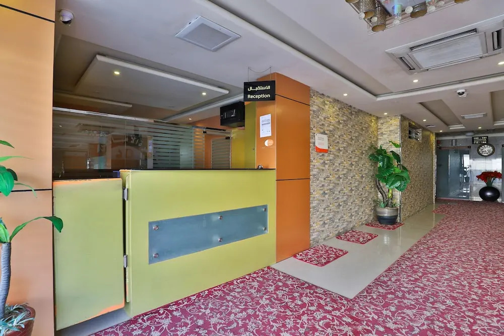 OYO 268 Durrat Alamaken Furnished Apts