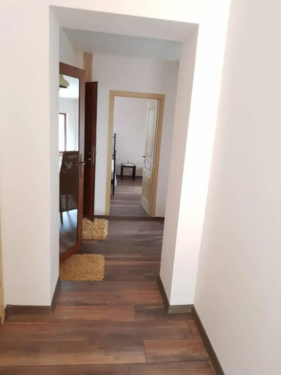 The Old House guest rooms and apartament
