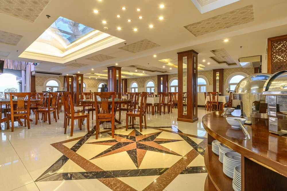 Golden Sun Hotel & Apartment by New Sky