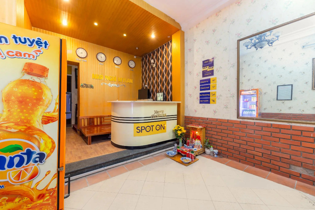 SPOT ON 820 My Lan Hotel