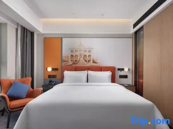 Xinyang Hampton by Hilton Hotel