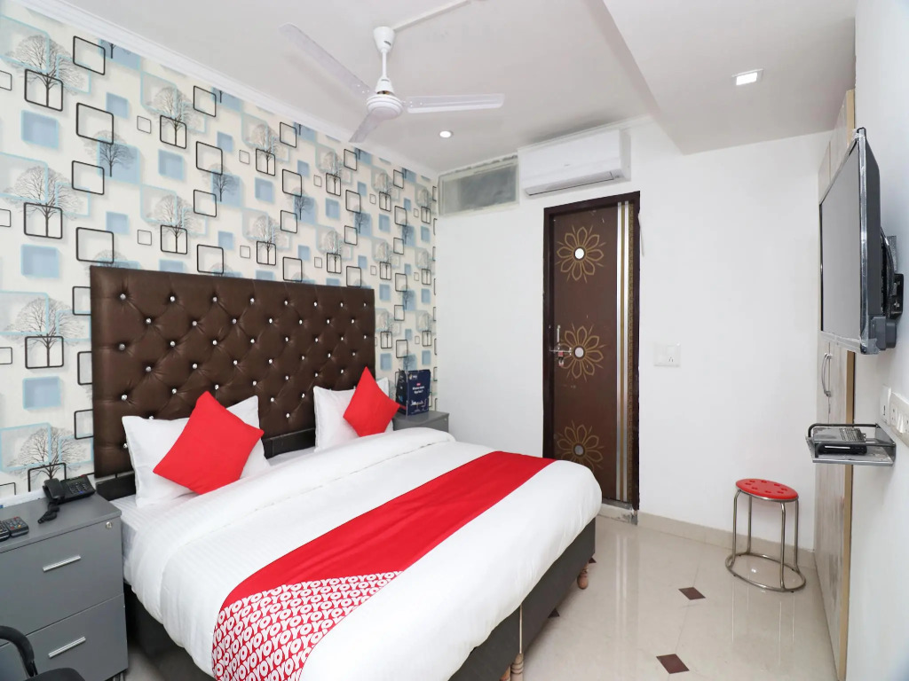 OYO 26119 Star Hotel