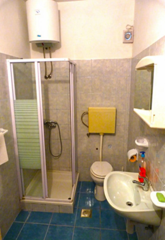 Villa Jadran - 10 m from beach - H(6+2)