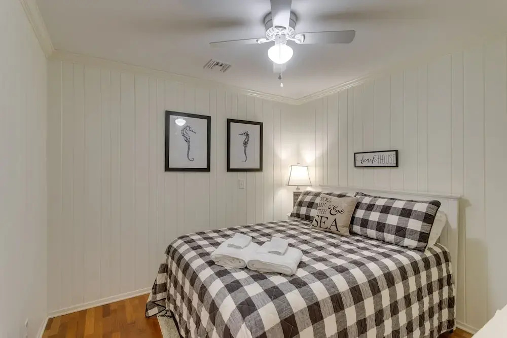 Spacious St Simons Island Vacation Rental w/ Pool!