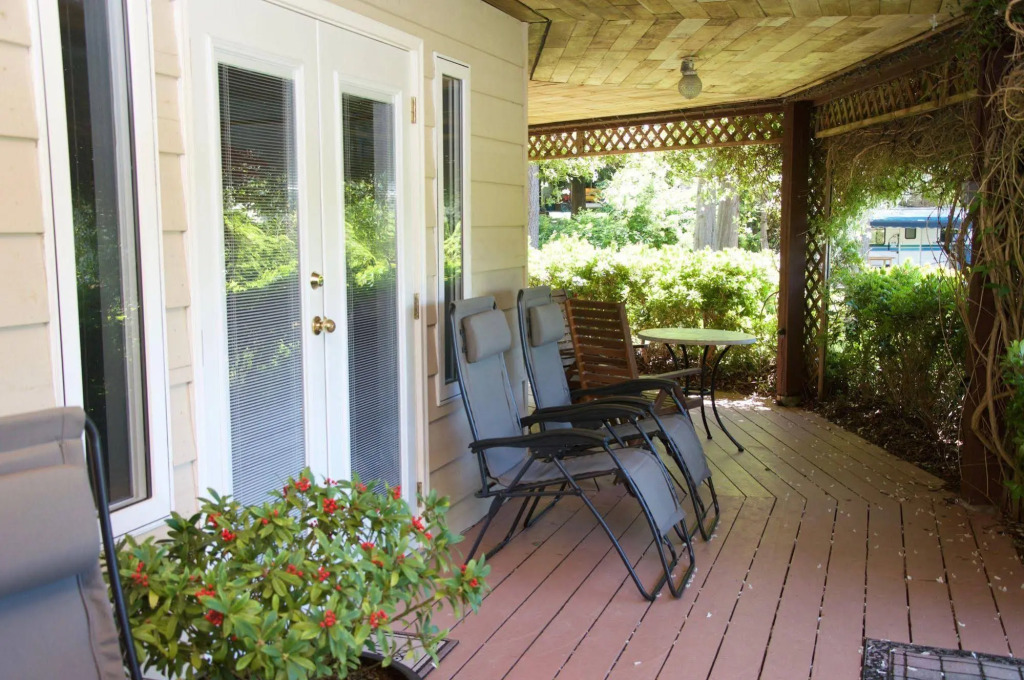 Enchanter Ocean View Suites