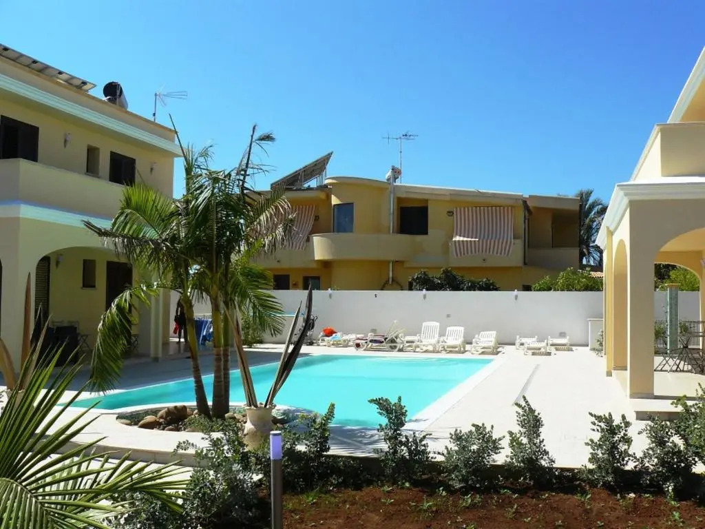Oasi Tortuga Residence Piscina e barbecue h24