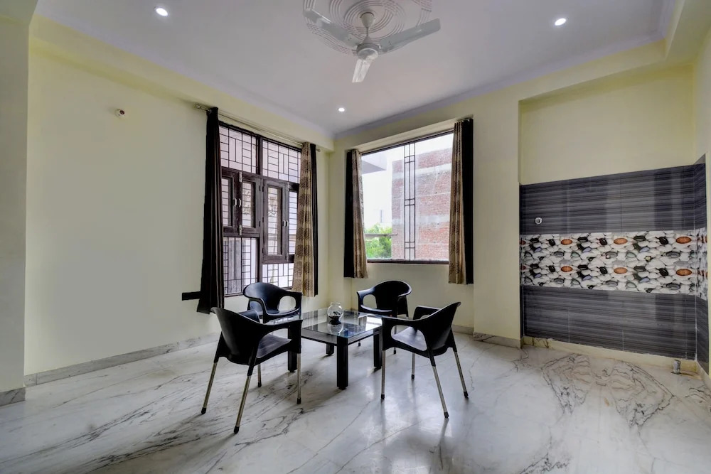 OYO 16809 Home Jagsheelaanchal Splendid Studio JLN Marg