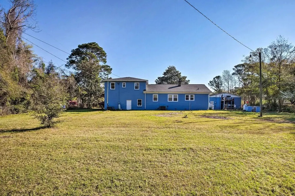 Spacious Mount Pleasant Home: 5 Mi to Beach