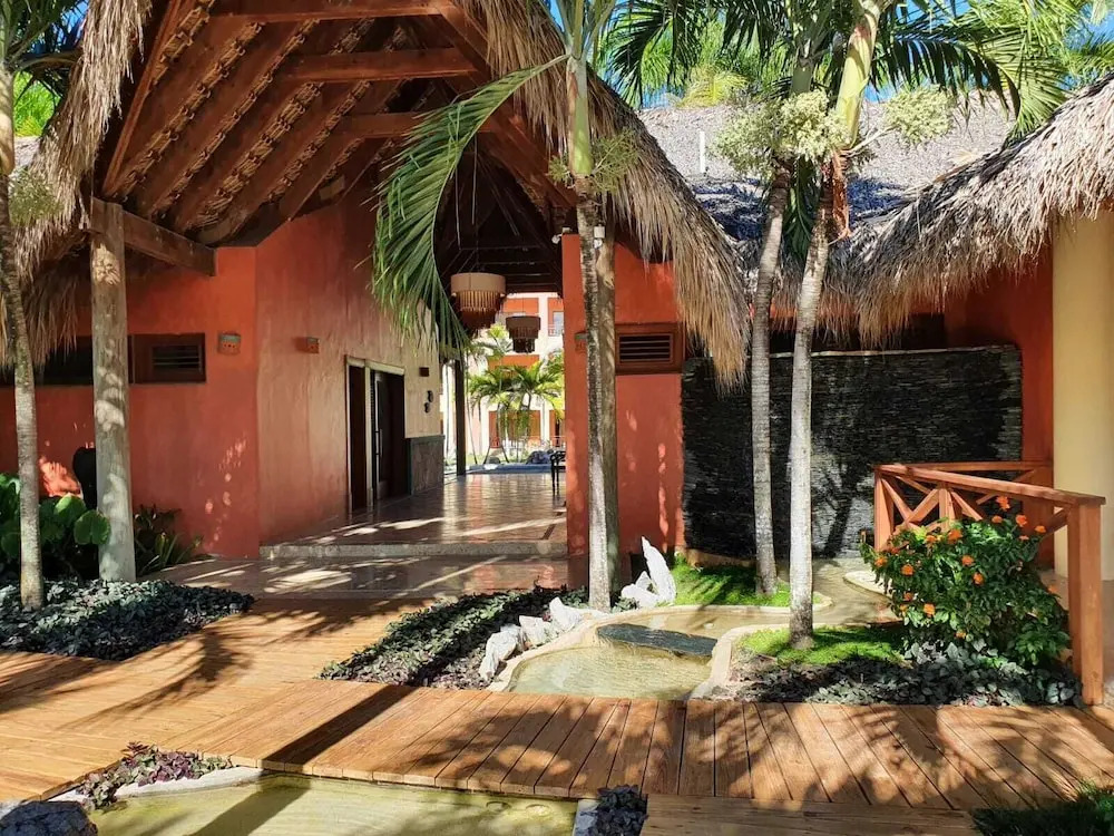 Sunset boutique hotel  All-Suites