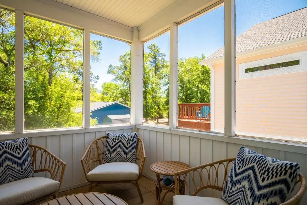 Wingspan by Oak Island Accommodations