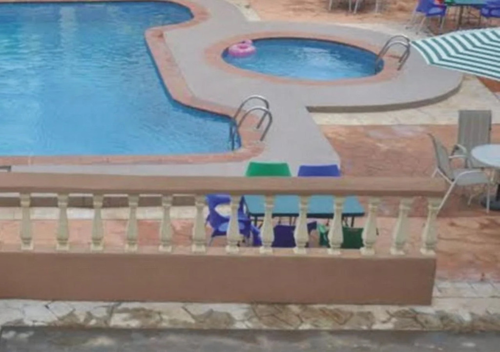 Sheriffyt Royal Hotel And Suites
