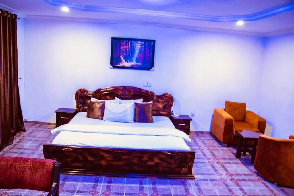 E-Gold Luxury Hotel