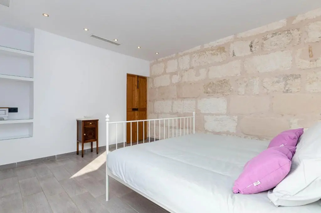 YourHouse Can Jordi, air conditioned holiday house with private pool