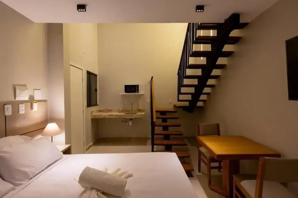 Aira Hotel