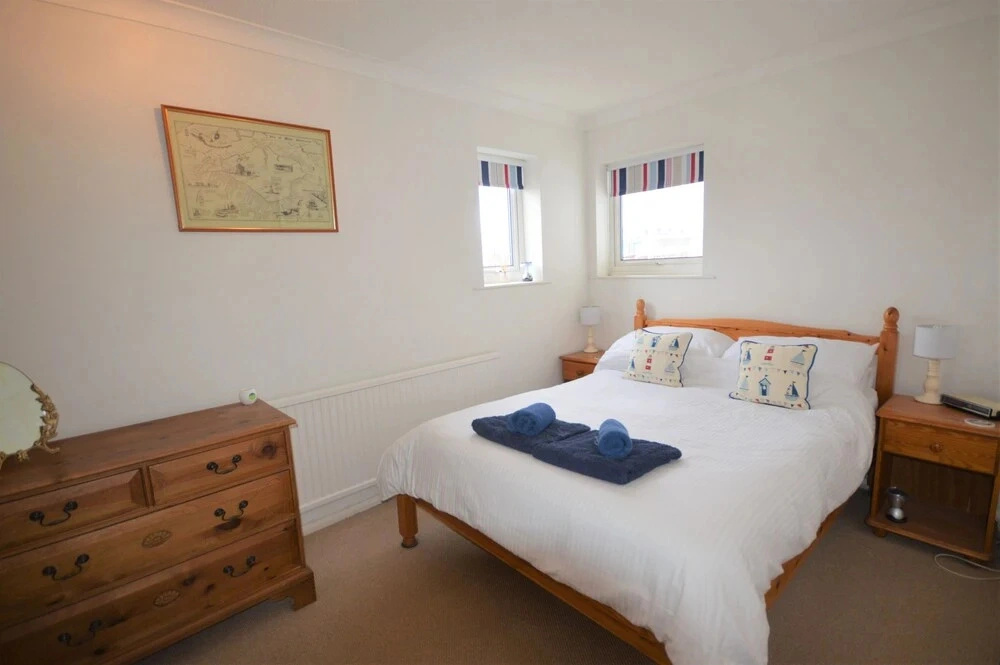 3 Church Mews