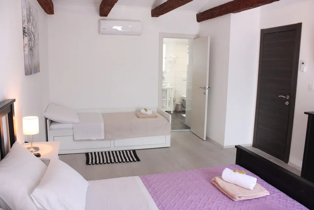 Villa Mate