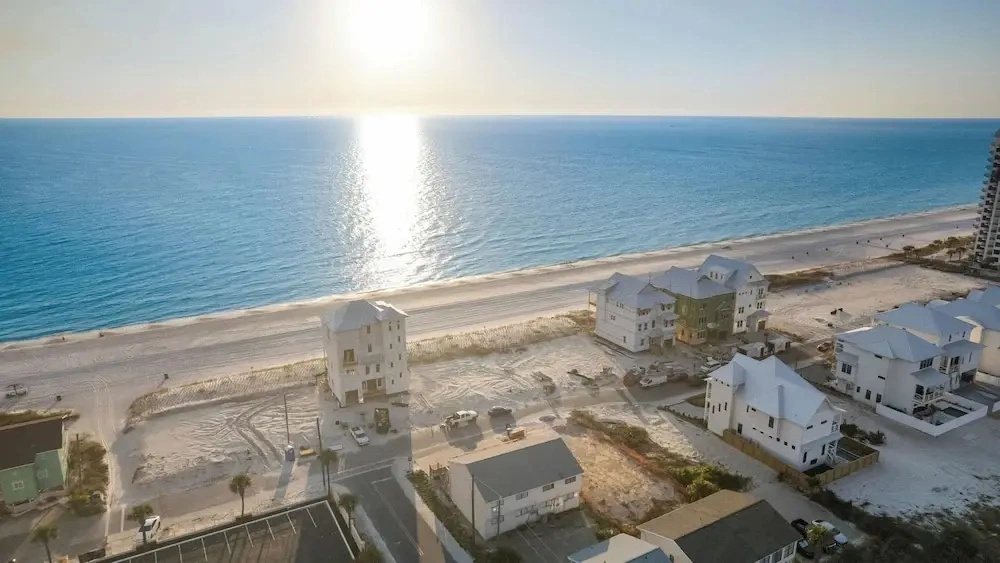 PCB Stay w/ Heated Pool, Hot Tub, Bars, Game Room & Quick Walk to Beach The Jade Oasis by Avantstay