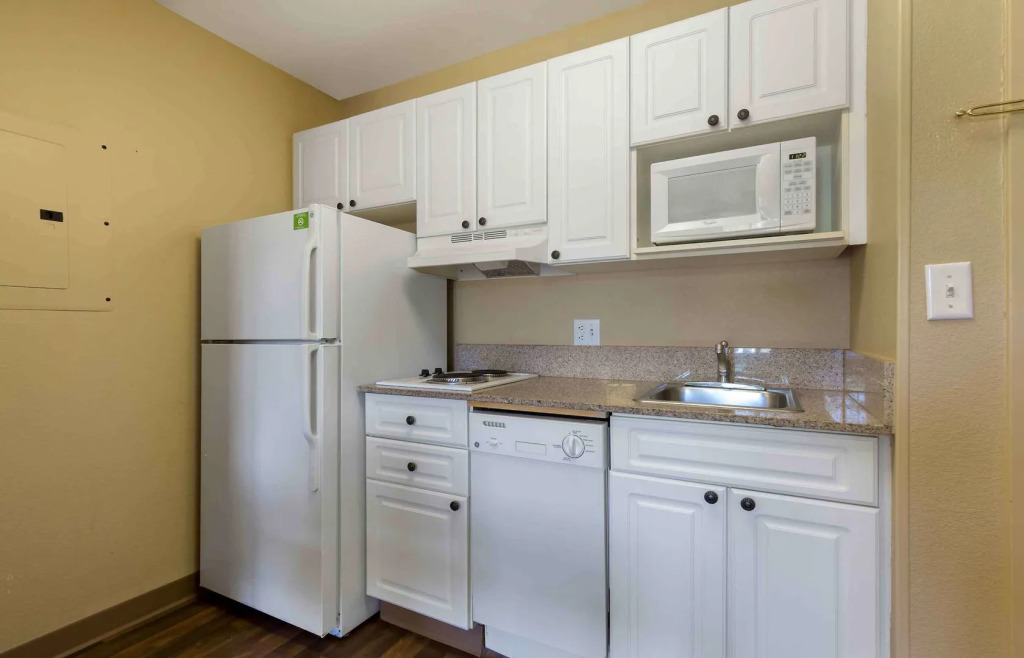 MainStay Suites Washington Dulles Airport