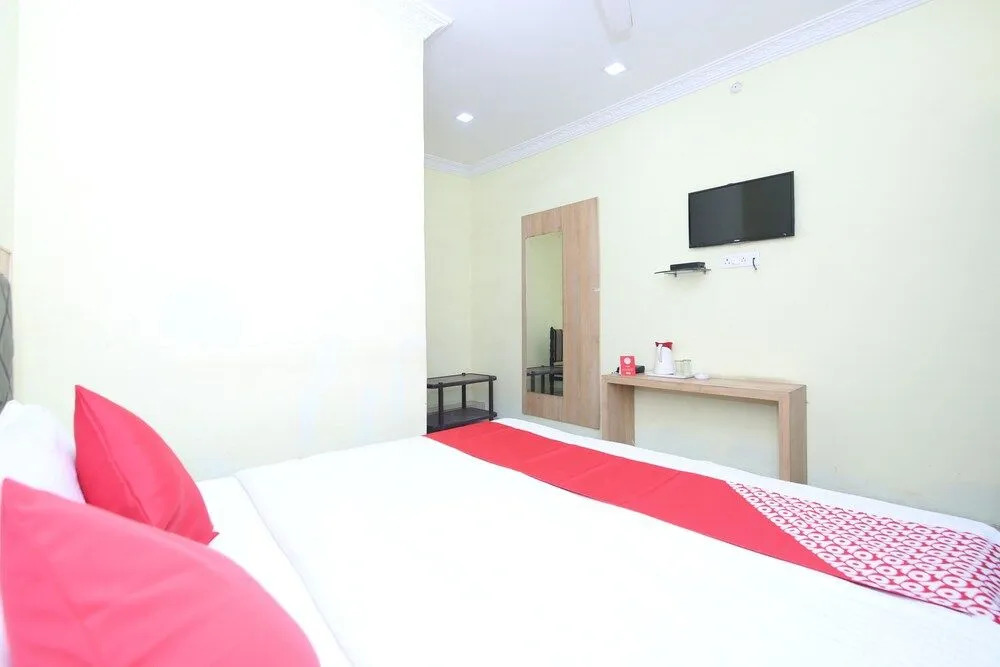 OYO Flagship 26160 Hotel Multi Star