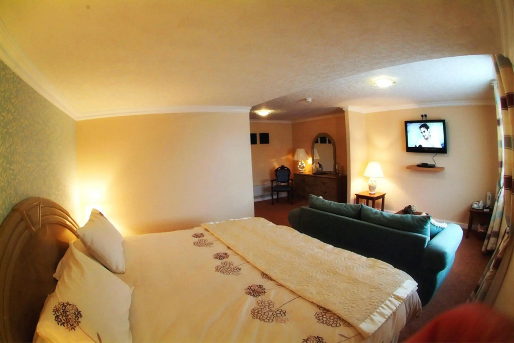 Beaufort Park Hotel