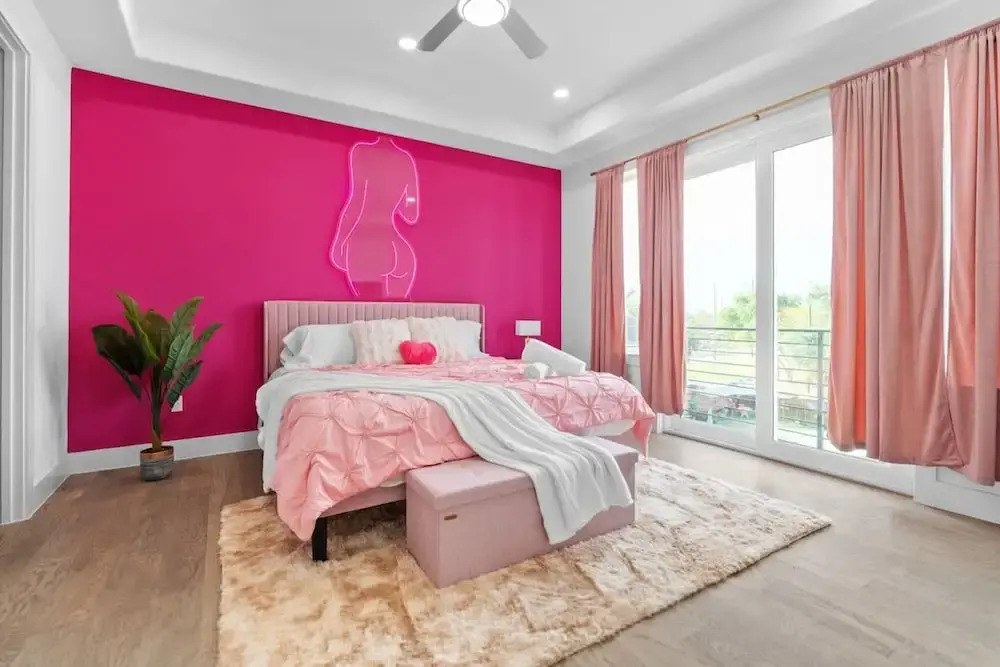 Downtown Houston 3BR Bachelorette Escape