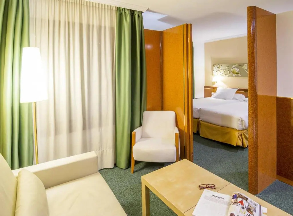 Acacia Suite
