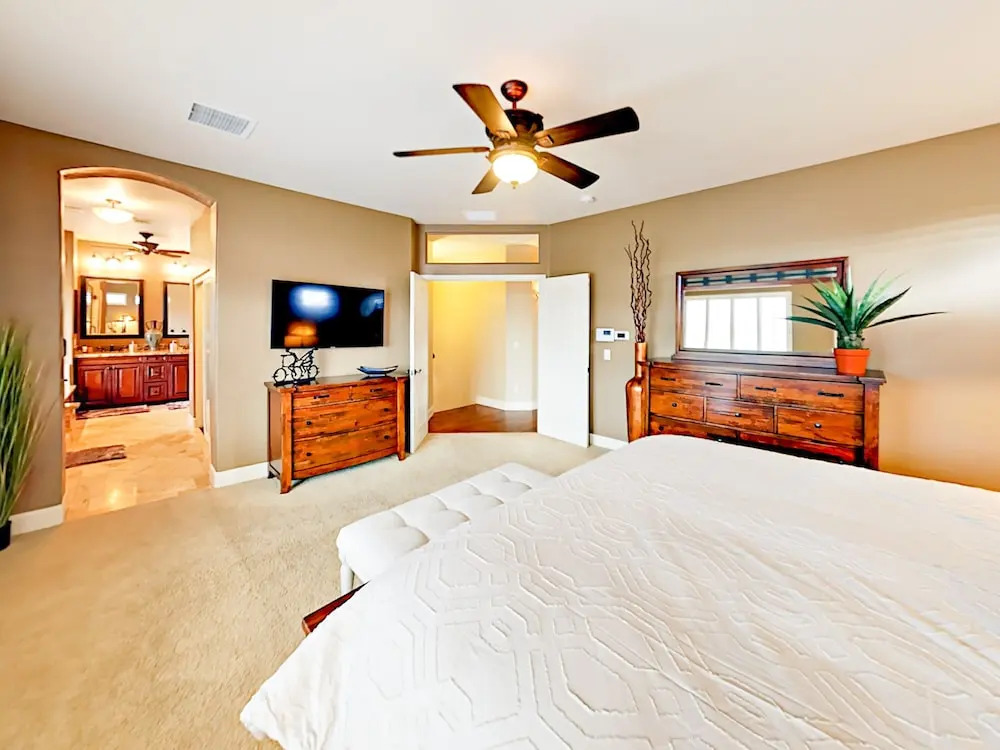 E Sandia Circle - 5 Br Home