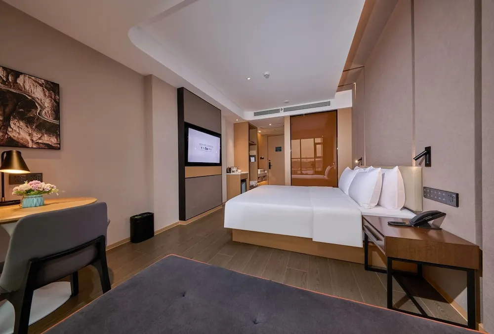 Howard Johnson By Wyndham Club Hotel Songshan Lake Dongguan