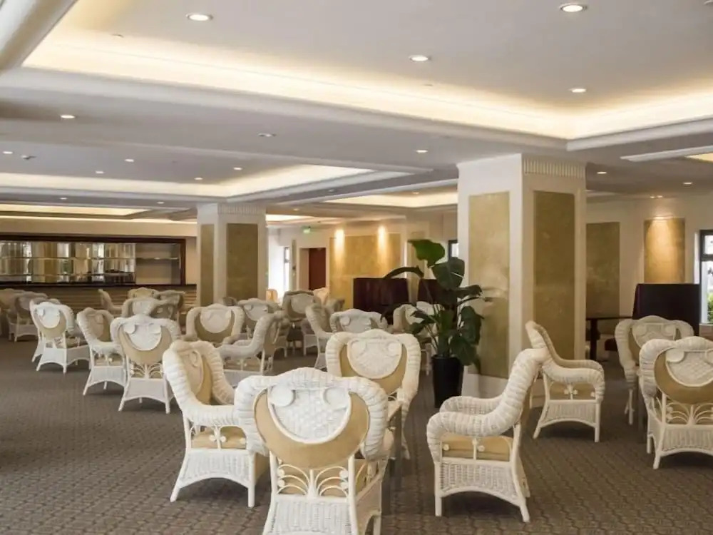 Yihe Longbai Shanghai