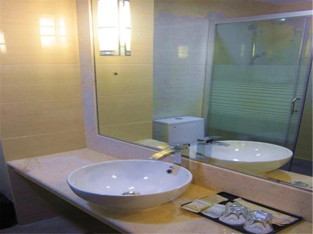 Golden Hotel