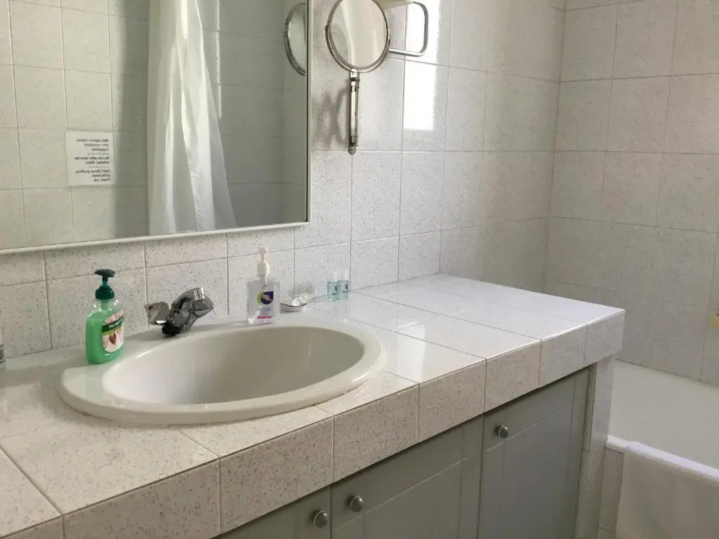 AGIA PARASKEVI appartement près du métro
