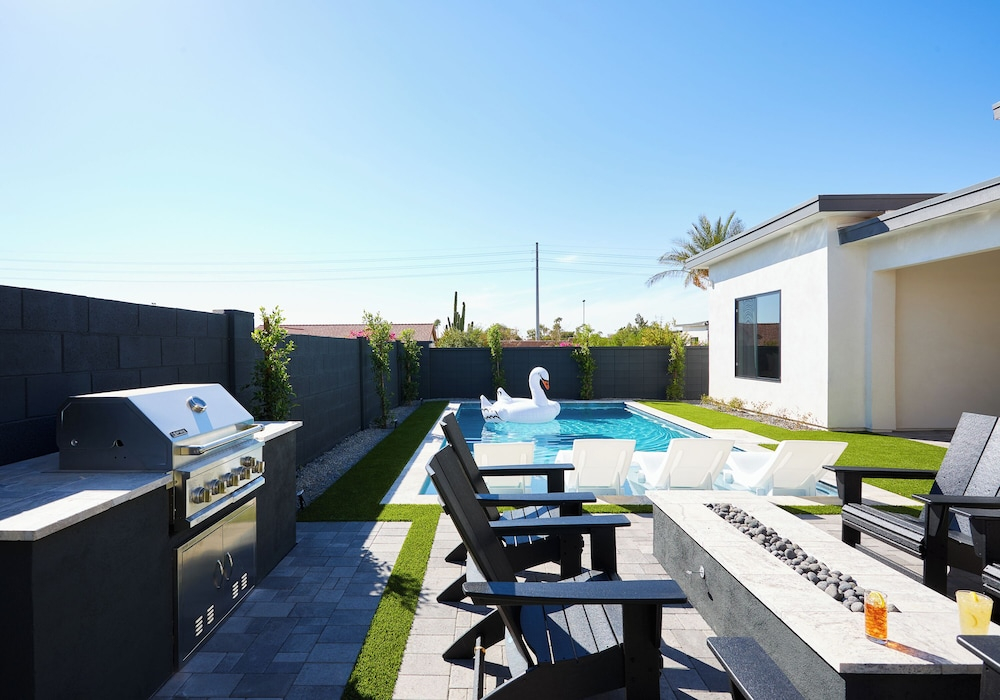 Ember-pool Heat Available-in North Scottsdale