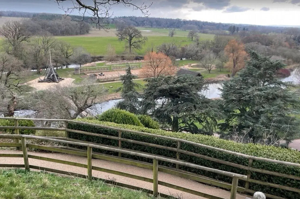 Warwick Castle Hotel & Knights Village