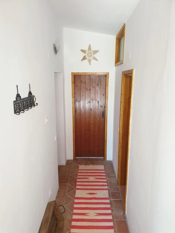 Restored 2 Bedroom Farmhouse - Aircon Wifi Plunge Pool