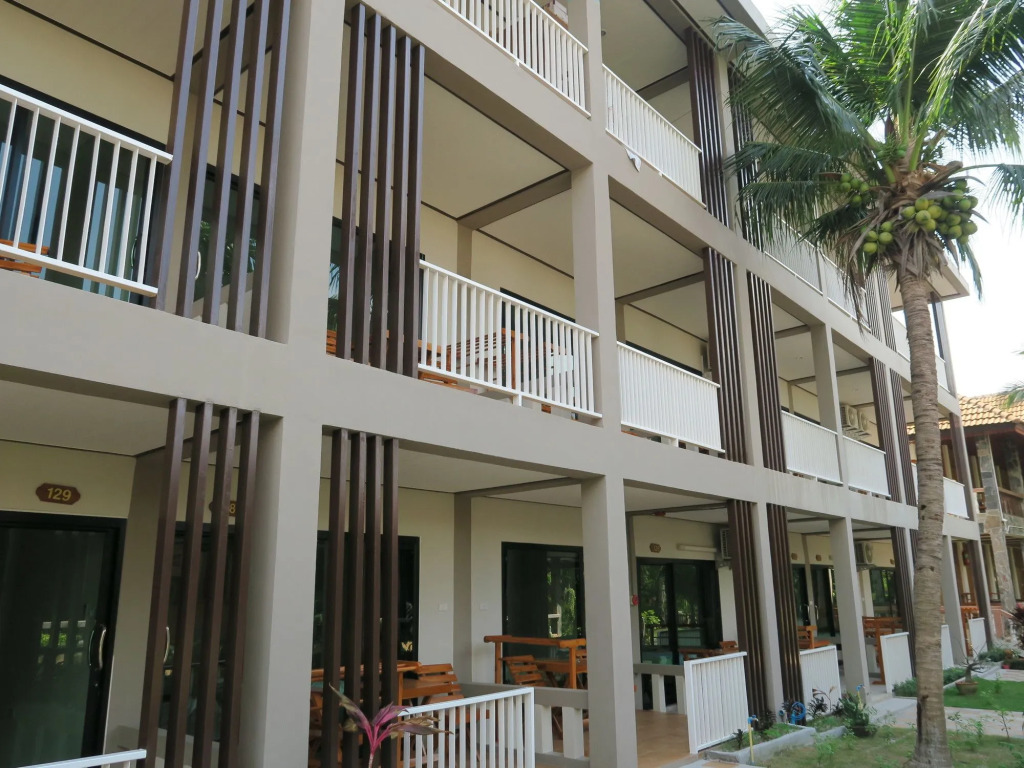 Family House Resort, Haad Rin