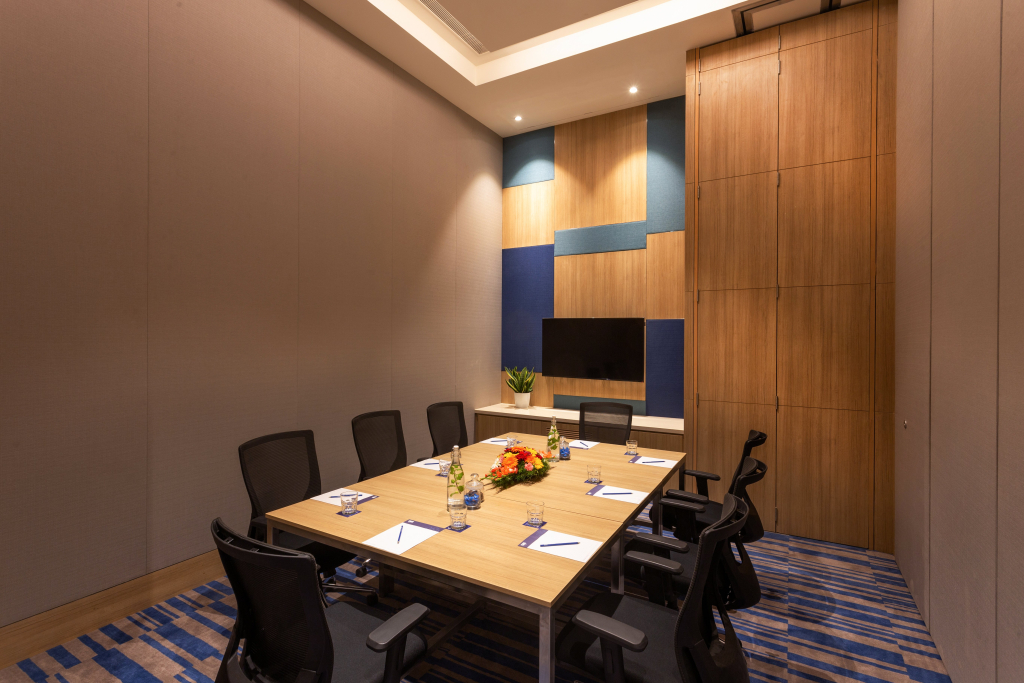 Holiday Inn Express & Suites Bengaluru Old Madras Road by IHG