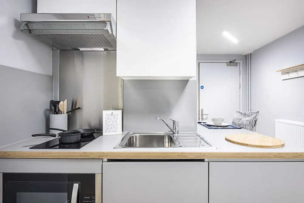 Magnificent Rooms Studios & Apartments