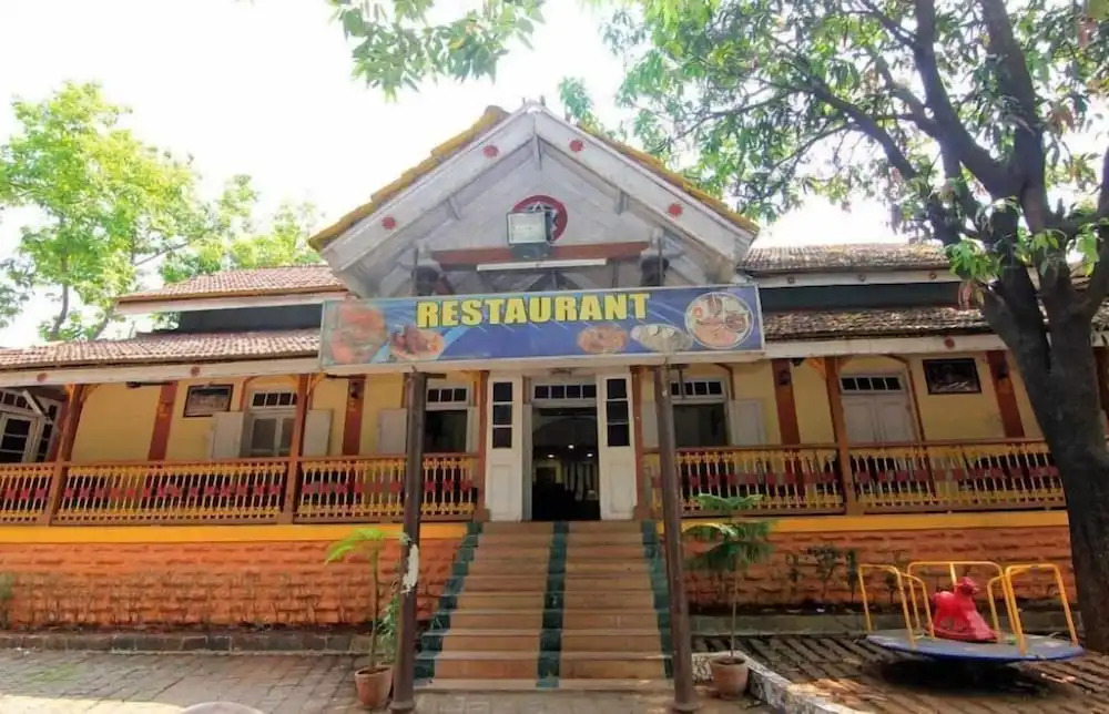 Royal Park Resort