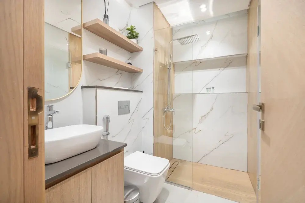 Mesmerizing Studio Located in the Center of JVC