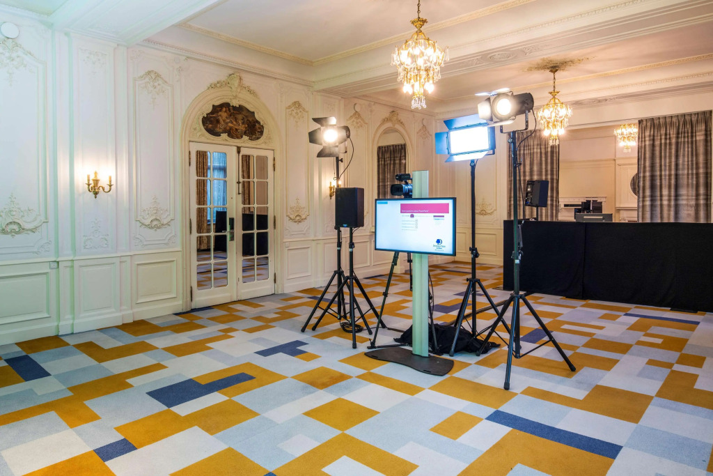 DoubleTree By Hilton Brussels City