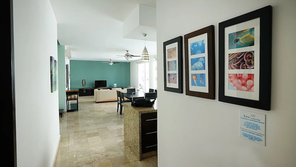Playa Ge 302 B 2 Bedroom Condo