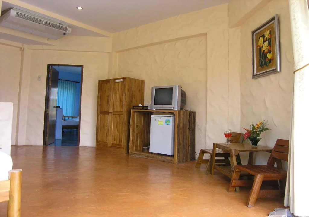 Maethaneedol Khao kor Resort